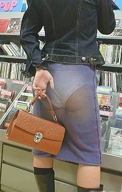 Des jupes imprimées transparentes ! Des jupes imprimées transparentes !