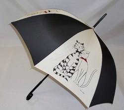 La tendance des parapluies chics et chocs ! La tendance des parapluies chics et chocs !