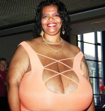 Le Top 10 des plus gros seins du monde !