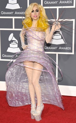 Top 10 des robes les plus excentriques de Lady Gaga ! Top 10 des robes les plus excentriques de Lady Gaga !