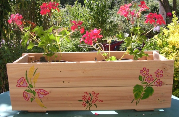 Fabriquer une jardinière à partir d'une palette en bois ! Fabriquer une jardinière à partir d'une palette en bois !