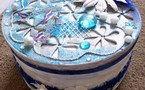 Décoration et ornement d'une boîte !