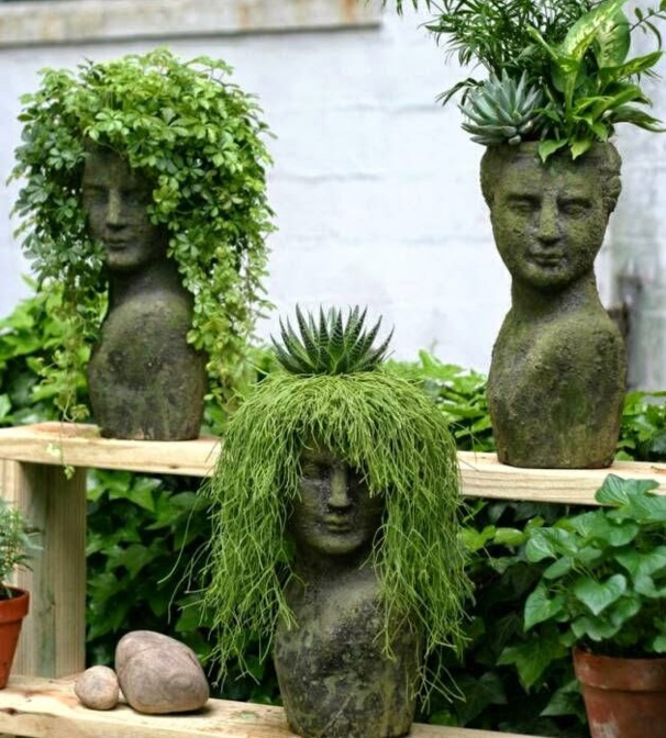 Décorations statues à têtes végétalisées
