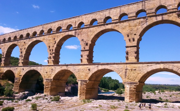 Promenade en canoë au Pont du Gard