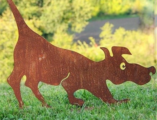 Déco sculptures rouillées au jardin