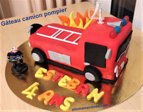 Faire un gâteau camion pompier