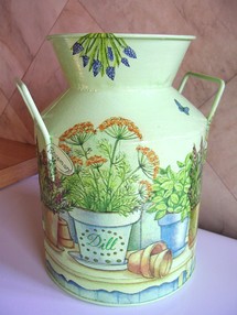 Décorations pour Pots à Lait avec du serviettage Décorations pour Pots à Lait avec du serviettage