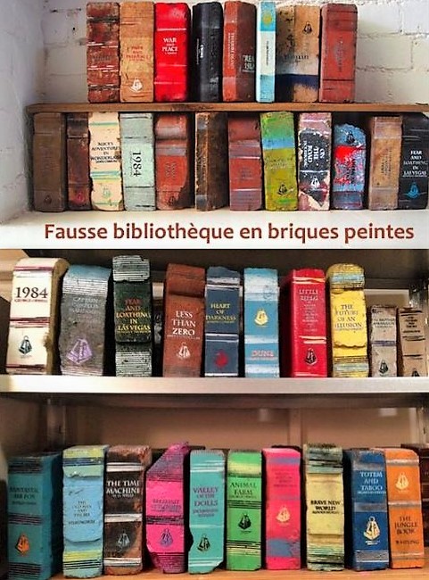 Faire une fausse bibliothèque avec des briques peintes