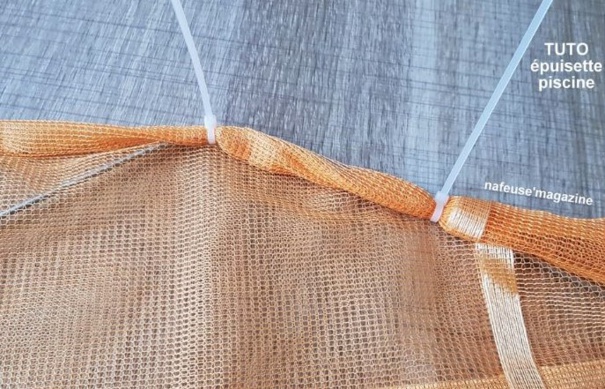 Tutoriel faire une épuisette pour filtrer l'eau de piscine Tutoriel faire une épuisette pour filtrer l'eau de piscine