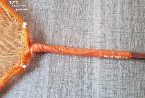 Tutoriel faire une épuisette pour filtrer l'eau de piscine Tutoriel faire une épuisette pour filtrer l'eau de piscine