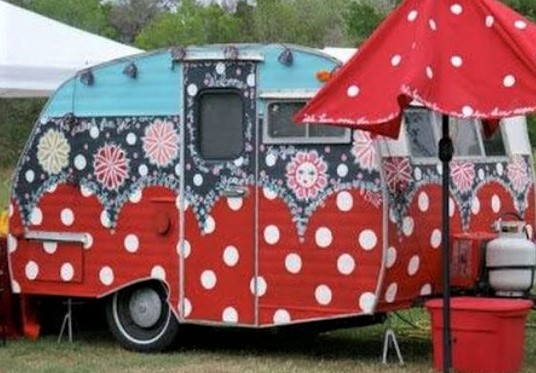 Jolies caravanes décorées peintures originales Jolies caravanes décorées peintures originales
