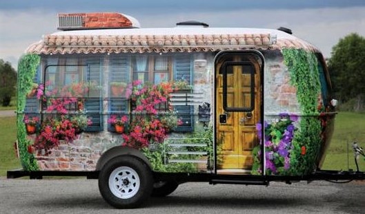 Jolies caravanes décorées peintures originales Jolies caravanes décorées peintures originales