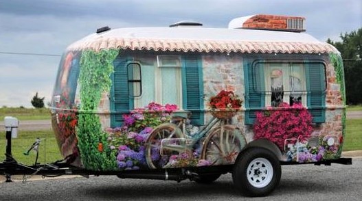 Jolies caravanes décorées peintures originales Jolies caravanes décorées peintures originales