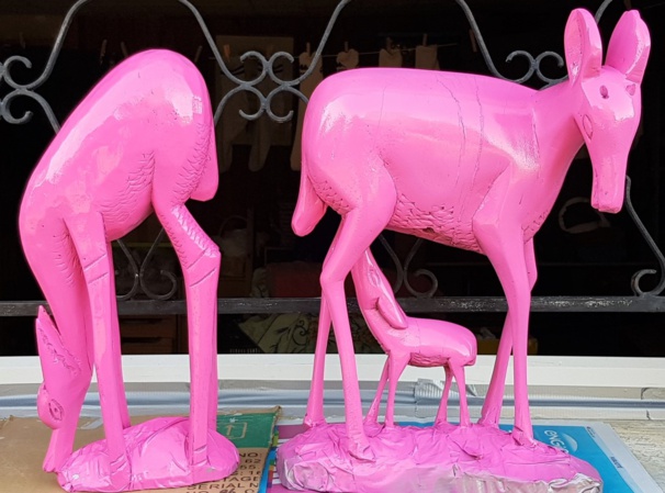 Idée déco jardin : biches roses Idée déco jardin : biches roses