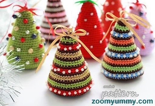 Modèles Petits sapins de Noël à faire au crochet