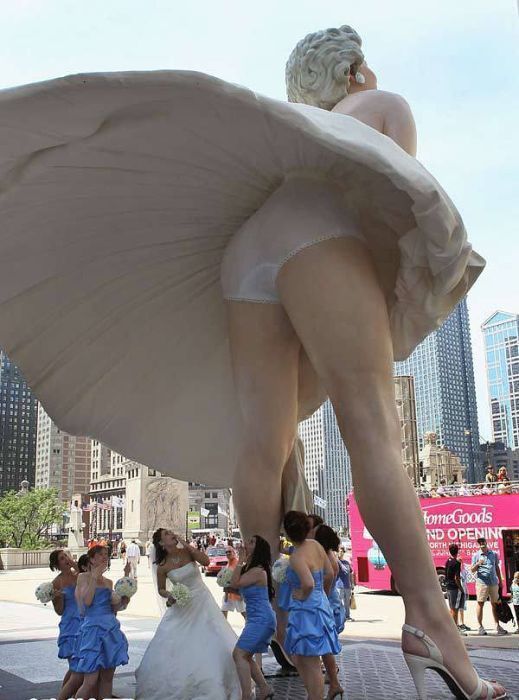 Marilyn Monroe une grande Dame de 8 mètres de haut ! Marilyn Monroe une grande Dame de 8 mètres de haut !