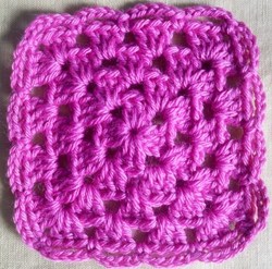 Faire un carré au crochet, les tutos !