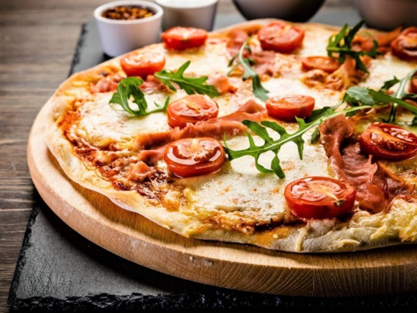 Testez ma recette de pizza à la roquette, tomate et ricotta !