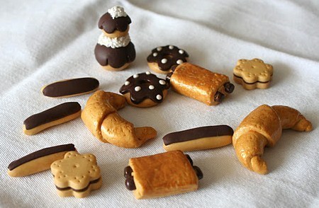 Faire des viennoiseries en pâte fimo, les tutos ! Faire des viennoiseries en pâte fimo, les tutos !
