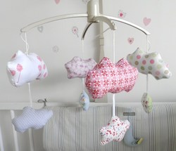 Faire Un Mobile En Tissu Les Tutos Faire Un Mobile En Tissu Les Tutos