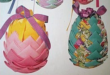 Faire des oeufs de Pâques en tissu Faire des oeufs de Pâques en tissu