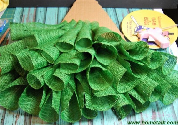 Tutoriel petit sapin de Noël à suspendre Tutoriel petit sapin de Noël à suspendre