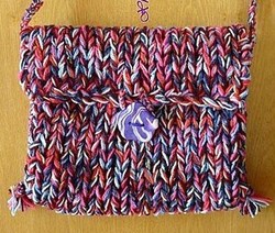 Comment tricoter avec des aiguilles géantes ?