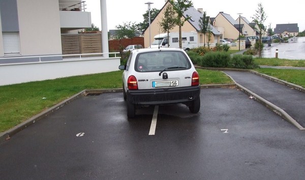 Pas ma faute, j'avais oublié mes lunettes.. Pas ma faute, j'avais oublié mes lunettes..