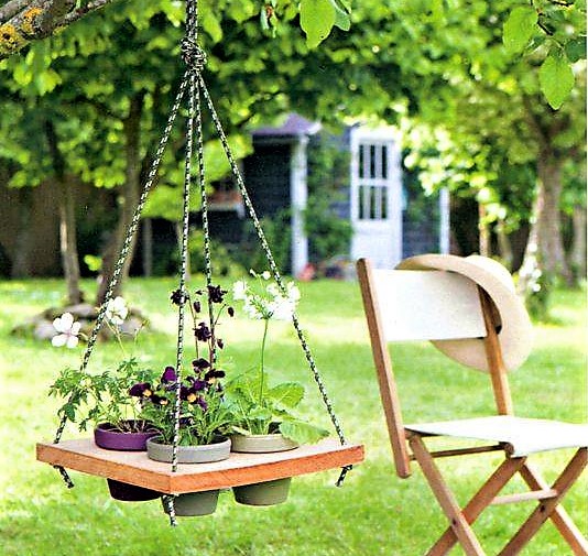 Suspensions originales au jardin