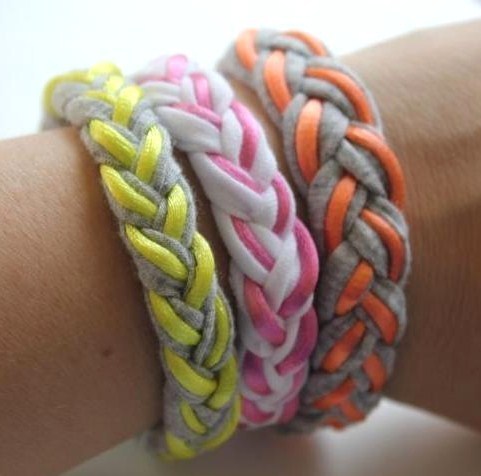 Se fabriquer un joli bracelet pour l'été Se fabriquer un joli bracelet pour l'été