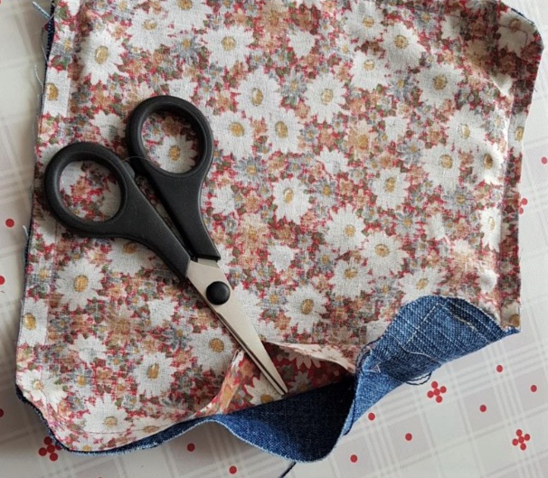 Tutoriel couture : masque tissu 3 plis en jean