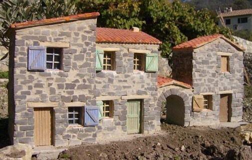 Maisons miniatures en pierre pour décorer le jardin Maisons miniatures en pierre pour décorer le jardin