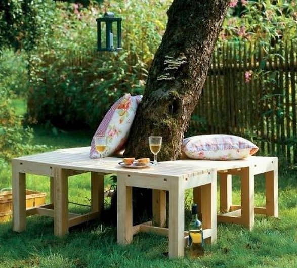 Habiller un arbre avec un banc en bois, des modèles !