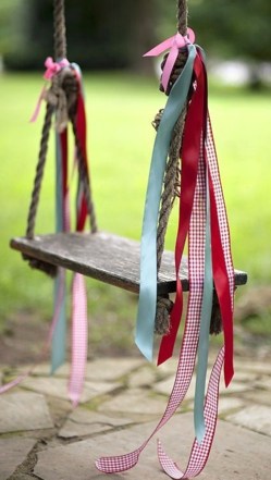 Faire une déco avec des rubans ! Faire une déco avec des rubans !
