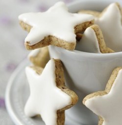 10 recettes biscuits de Noël décorés