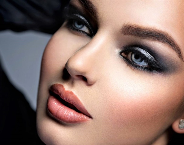 2 tutos maquillage des yeux tendance 2 tutos maquillage des yeux tendance