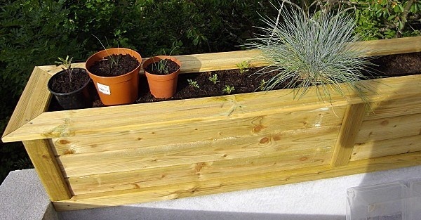 Tutoriel : fabriquer une jardinière ou un bac à fleurs Tutoriel : fabriquer une jardinière ou un bac à fleurs