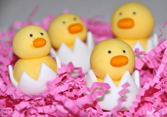 Tutoriel poussins en pâte à sucre Tutoriel poussins en pâte à sucre