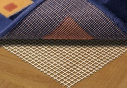 Faire un tapis avec des chutes de tissu ou comment recycler du tissu Faire un tapis avec des chutes de tissu ou comment recycler du tissu