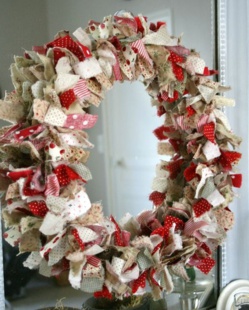 Tutos couronnes de Noël récup tissu Tutos couronnes de Noël récup tissu