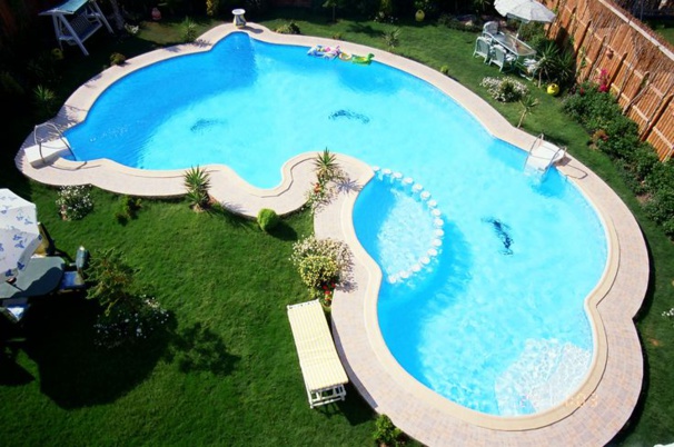 Piscines aux formes insolites et originales