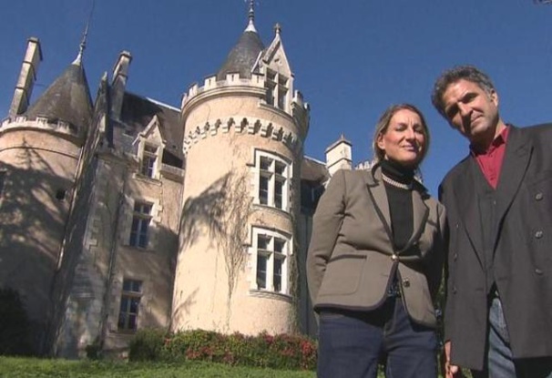Véronique et François Joseph les propriétaires du Château de Fougeret Véronique et François Joseph les propriétaires du Château de Fougeret