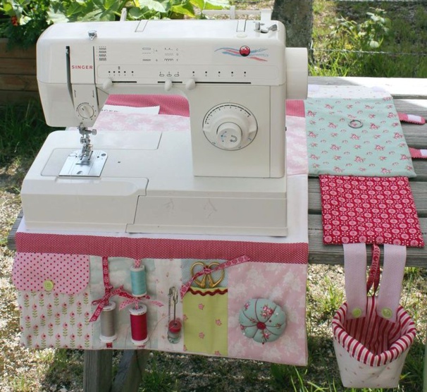 Faire un tapis pour machine à coudre, des modèles, des tutos Faire un tapis pour machine à coudre, des modèles, des tutos