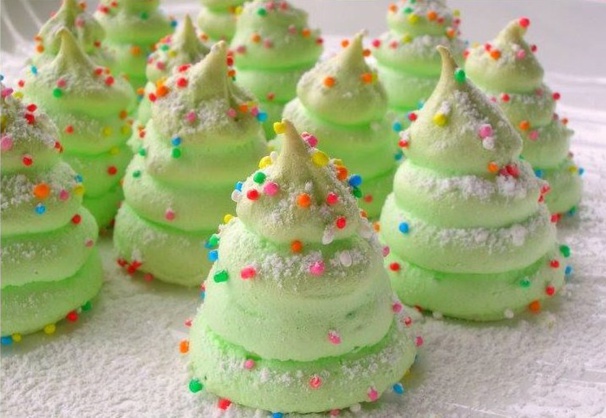 Faire des meringues de Noël