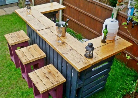 Modèles bars de jardin, réalisés en bois de palettes