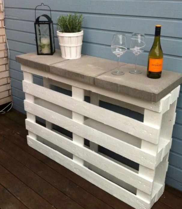 Modèles bars de jardin, réalisés en bois de palettes