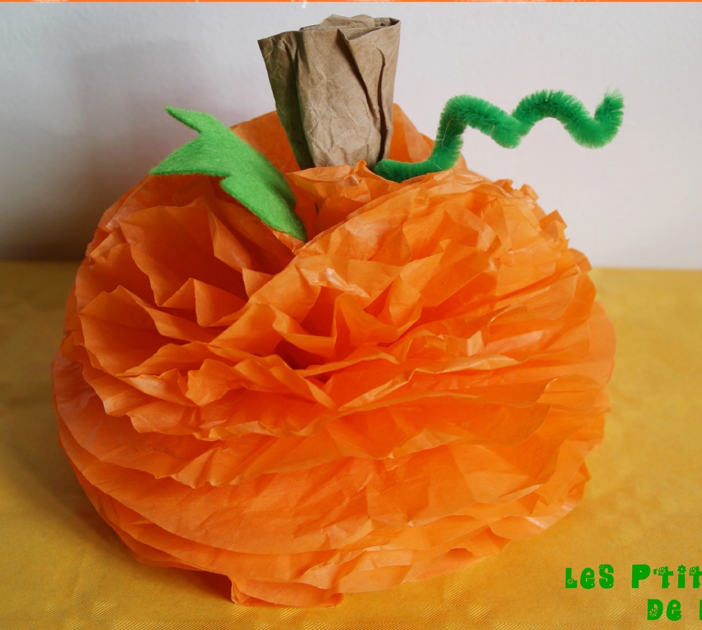 Tutoriels citrouilles en papier