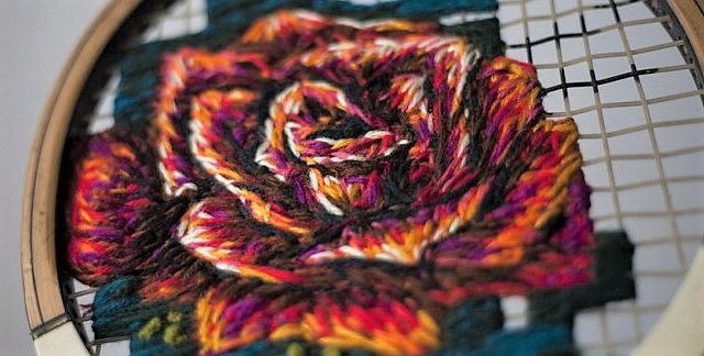 Superbes broderies sur raquettes de tennis Superbes broderies sur raquettes de tennis