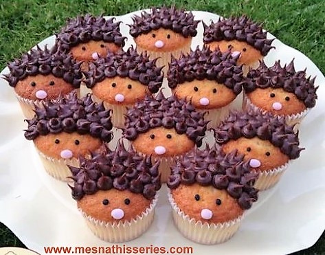 Biscuits et cupcakes hérissons