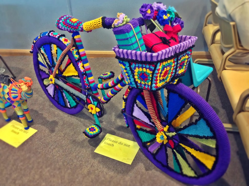 La folie du tricot, le Yarnbombing est très tendance !